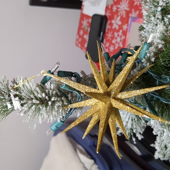 Beautiful Miniature Christmas Tree with Lights!!! - Picture 8 of 9